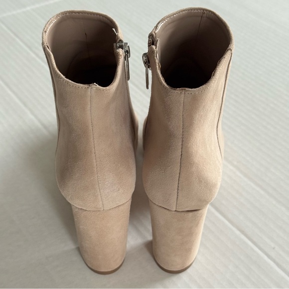 Vince Camuto VP Isanna Boots - Picture 4 of 15